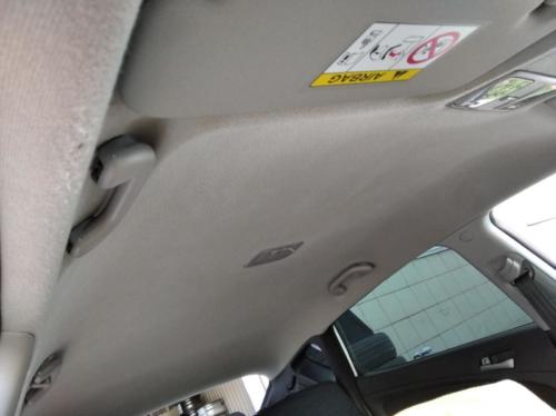 химчистка салона авто - светлый потолок